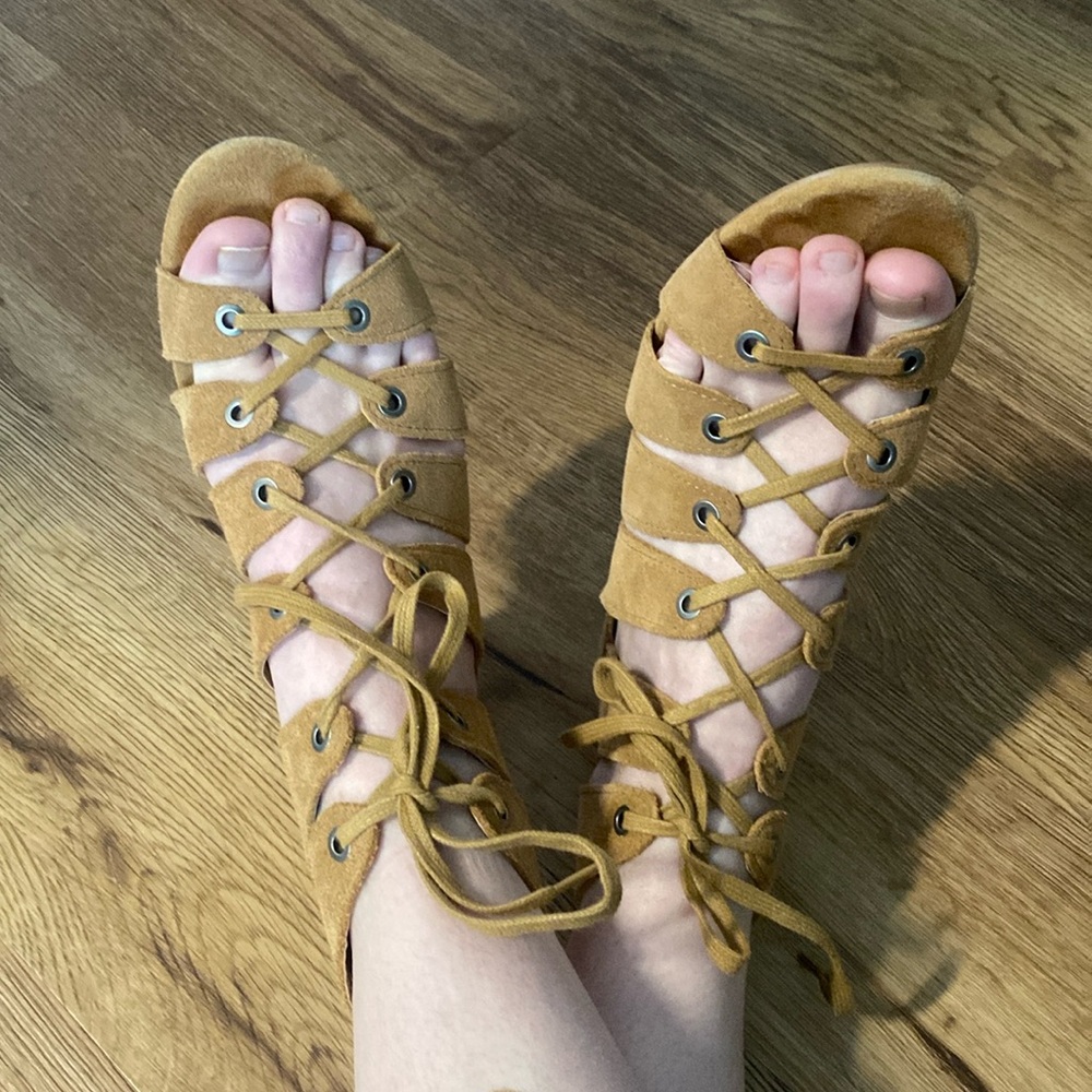 Lucky brand suede sandals
